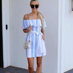 VICI DOLLS amaya pocketed off the shoulder dress